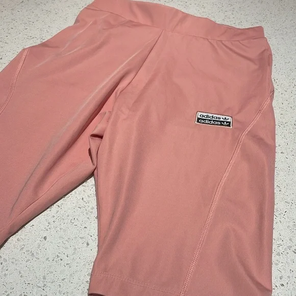 Athletic shorts. Tights - Picture 2 of 6